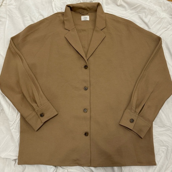 Aritzia Wilfred Flowy Button-Up - Picture 1 of 3